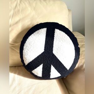 Peace Sign Symbol Round Throw Pillow Shaggy Hooked Style Cushion